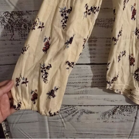 Lucky Brand Floral Peasant Top Longsleeve Size Small - Picture 5 of 8